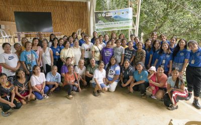 Maryknoll Sister Marvelous “Marvie” Misolas connects remote Indigenous forest communities with faculty and staff of Manila’s Miriam College to work together for ecological sustainability, carrying on the Maryknoll Sisters’ legacy of 100 years of mission service in the Philippines. (Paul Jeffrey/Philippines)