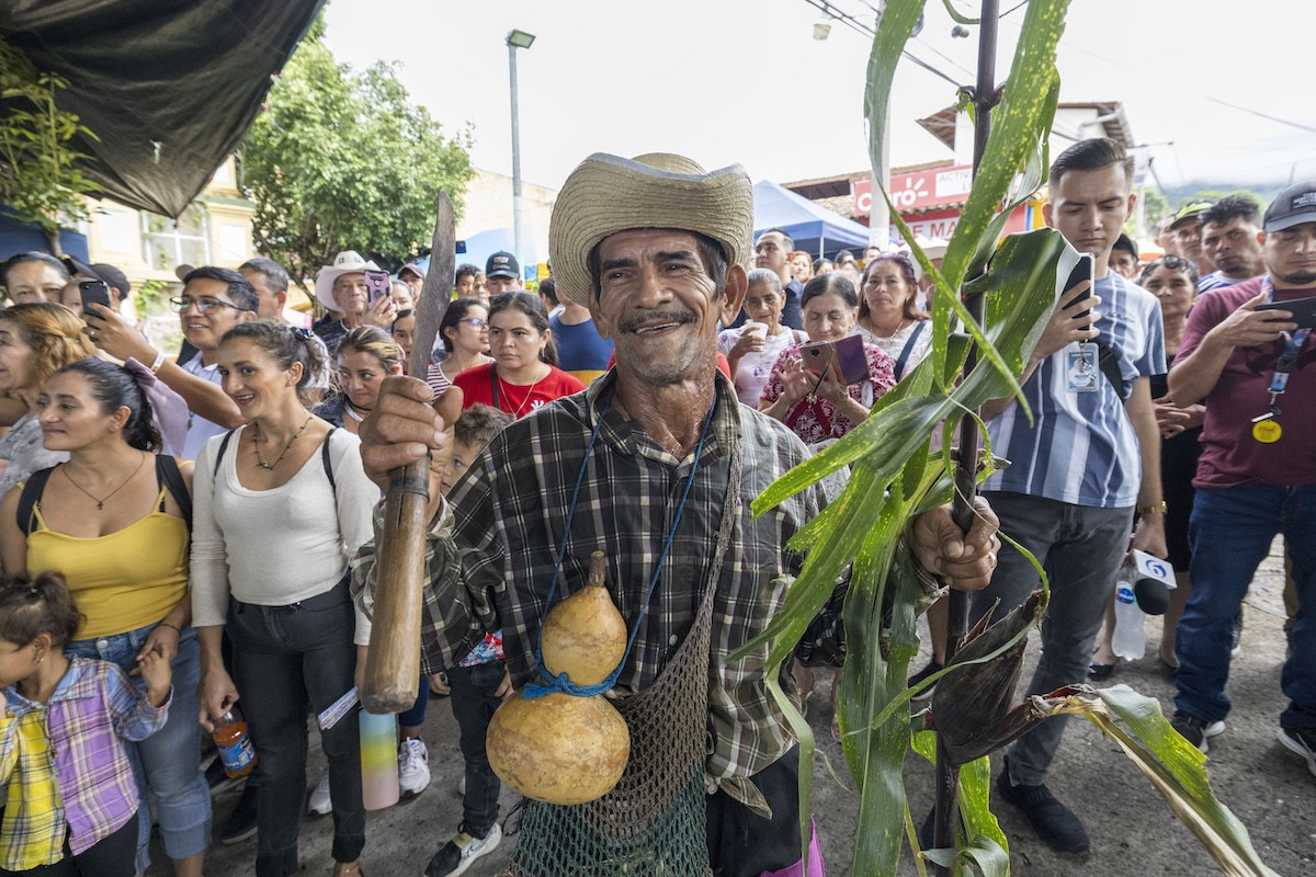 A member of a folkloric dance group takes part in the annual Corn Festival at Dulce Nombre de María parish in Chalatenango, El Salvador. (Octavio Durán/El Salvador)