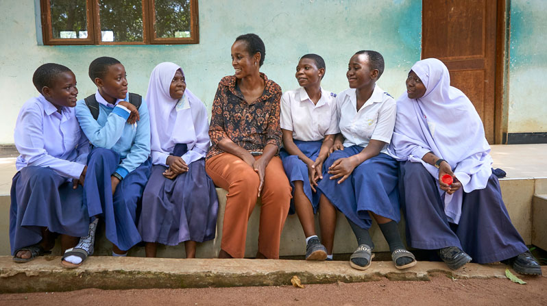 Maryknoll Lay Missioner Loyce Veryser teaches math at Kitangiri Secondary School, a government school serving low-income students in Mwanza, Tanzania. (Paul Jeffrey/Tanzania)