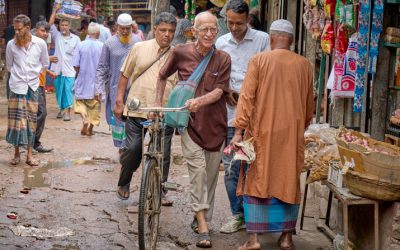Maryknoll Father Robert McCahill (Paul Jeffrey/Bangladesh)
