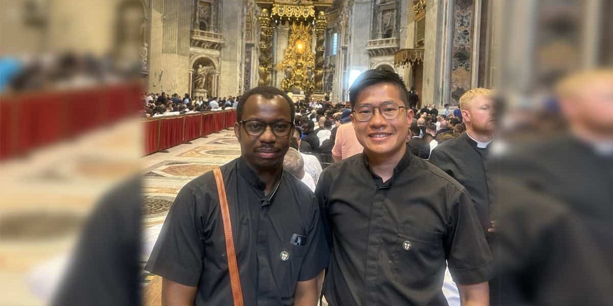 Los seminaristas Maryknoll Samuel Mutuku y Raymond Lee