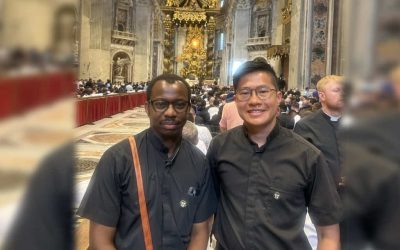 Los seminaristas Maryknoll Samuel Mutuku y Raymond Lee