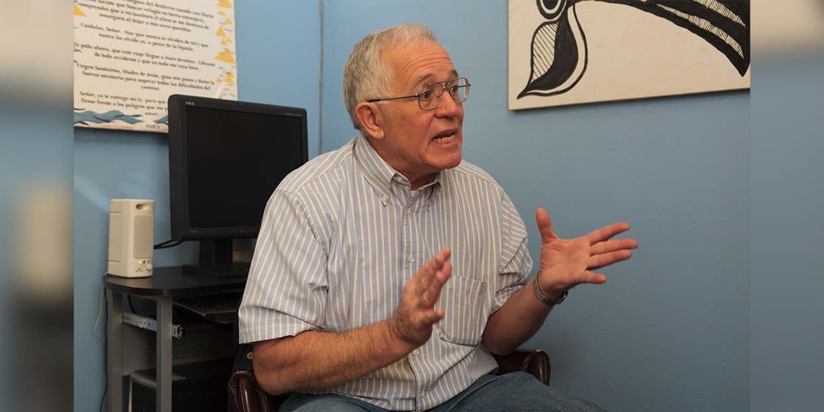 Rubén García, fundador del albergue para personas desamparadas y migrantes Annunciation House de El Paso, Texas, en una entrevista con Maryknoll Magazine el 14 de noviembre del 2012. (Octavio Duran/U.S.)